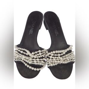 CHANEL Black Sandals with Pearl Accents size 7.5